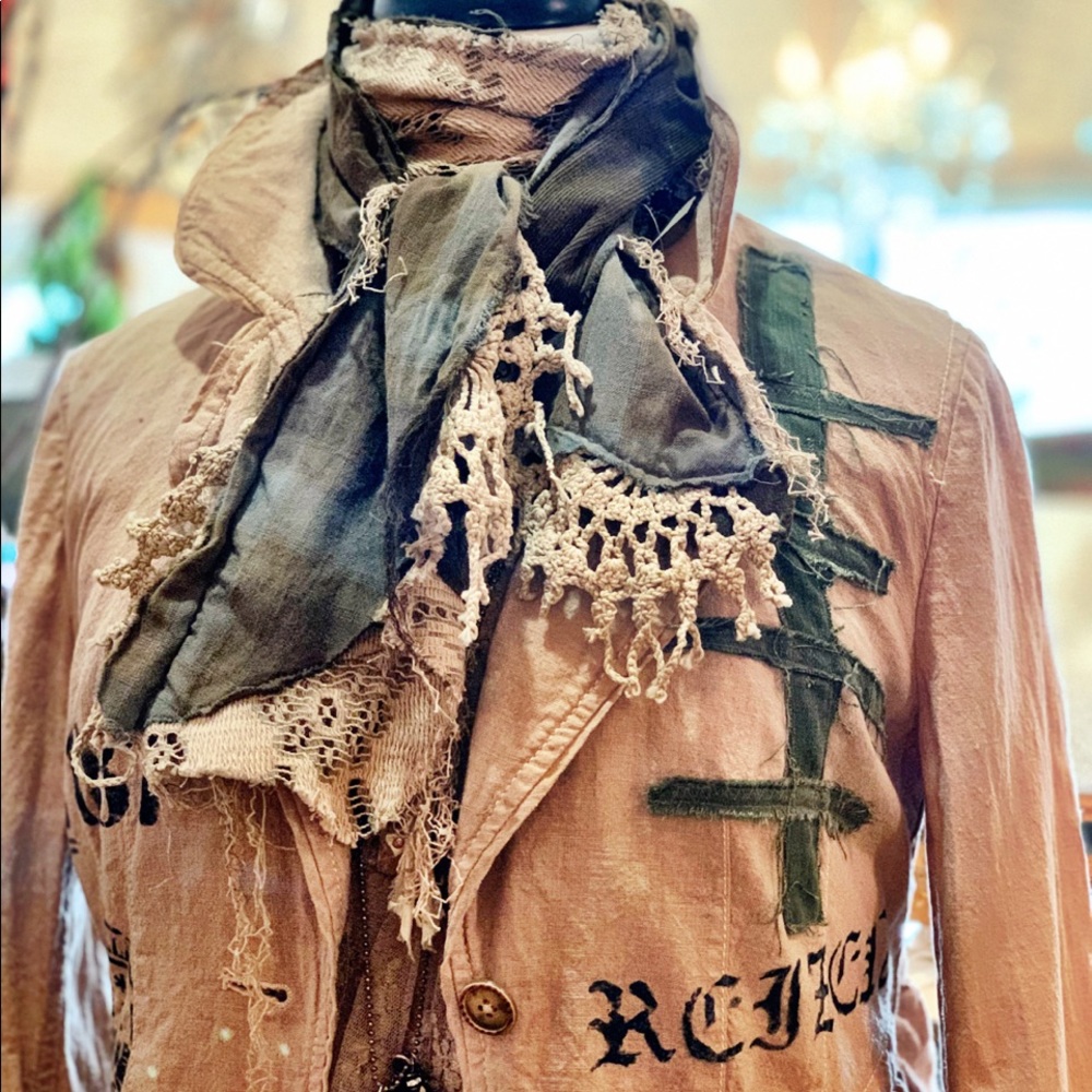 SOLD ♥️ Old World Linen Jacket